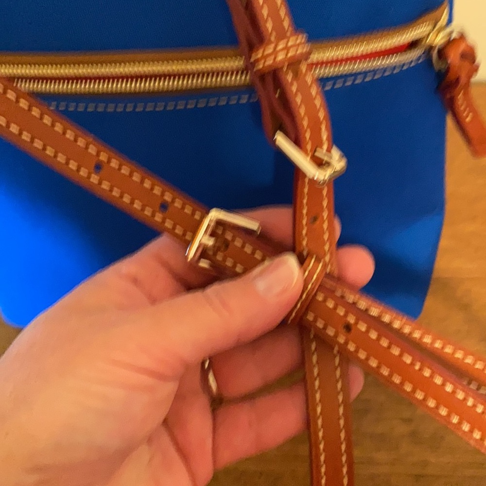 EUC Dooney Crossbody - Picture 7 of 8